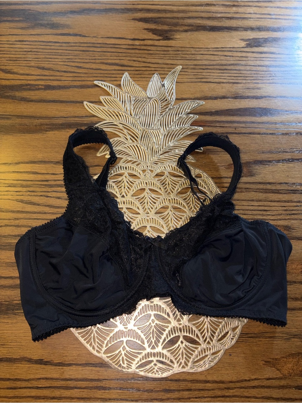 Black Lace Bra underwire unlined, padded straps hook eye closure minimalist bra